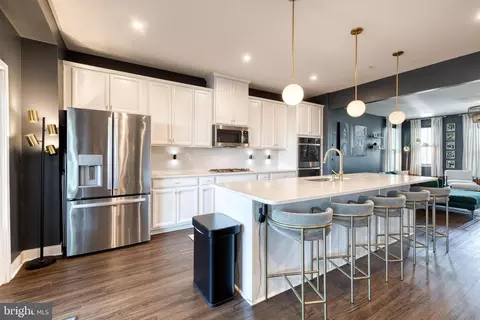 3070 Shaws Rd, Baltimore, MD 21219 photo 14