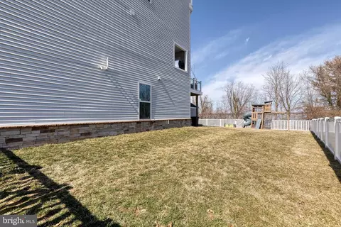 3070 Shaws Rd, Baltimore, MD 21219 photo 46