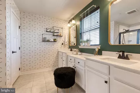 3070 Shaws Rd, Baltimore, MD 21219 photo 25