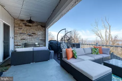 3070 Shaws Rd, Baltimore, MD 21219 photo 20