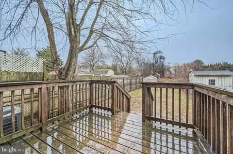 Exterior - 3908 Link Ave, Nottingham, MD 21236 photo 3 of 4