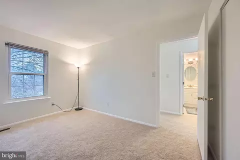 Bedroom - 3908 Link Ave, Nottingham, MD 21236 photo 4 of 7