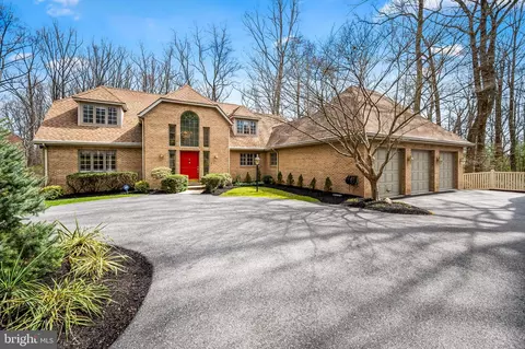 3 Deer Woods Ct, Glen Arm, MD 21057