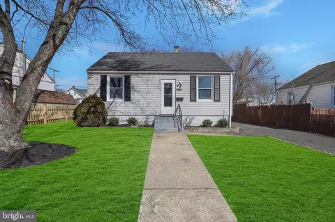 2604 Page Dr, Dundalk, MD 21222