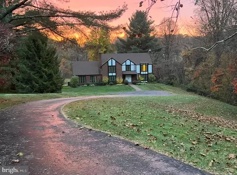 5 Sheepfold Ln, Cockeysville, MD 21030