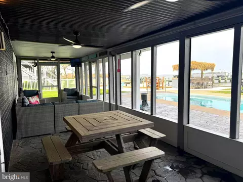 Exterior - 9110 Chesapeake Ave, Sparrows Point, MD 21219 photo 13 of 18