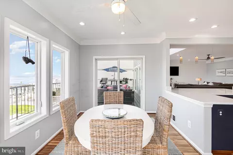 Dining - 9110 Chesapeake Ave, Sparrows Point, MD 21219 photo 3 of 3