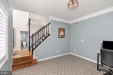 Entry Way - 9110 Chesapeake Ave, Sparrows Point, MD 21219 photo 6 of 14