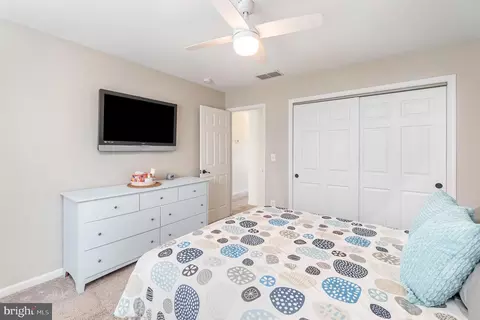 Bedroom - 9110 Chesapeake Ave, Sparrows Point, MD 21219 photo 8 of 11