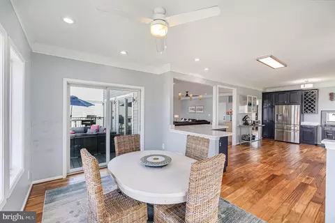Dining - 9110 Chesapeake Ave, Sparrows Point, MD 21219 photo 2 of 3