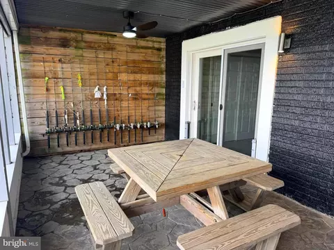 Exterior - 9110 Chesapeake Ave, Sparrows Point, MD 21219 photo 14 of 18