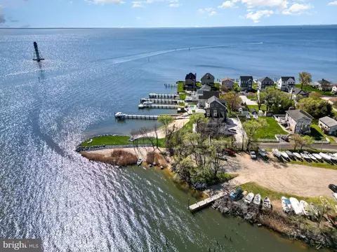 View/Area - 9110 Chesapeake Ave, Sparrows Point, MD 21219 photo 9 of 10