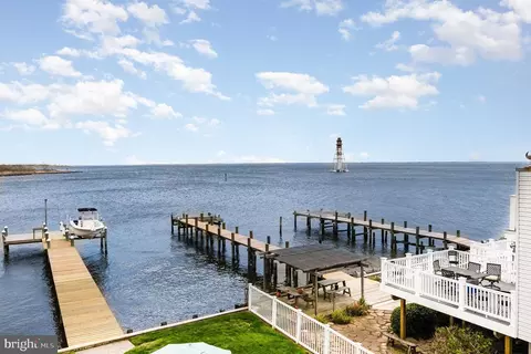 View/Area - 9110 Chesapeake Ave, Sparrows Point, MD 21219 photo 6 of 10