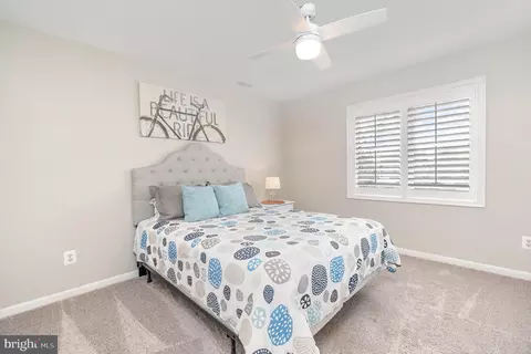 Bedroom - 9110 Chesapeake Ave, Sparrows Point, MD 21219 photo 7 of 11