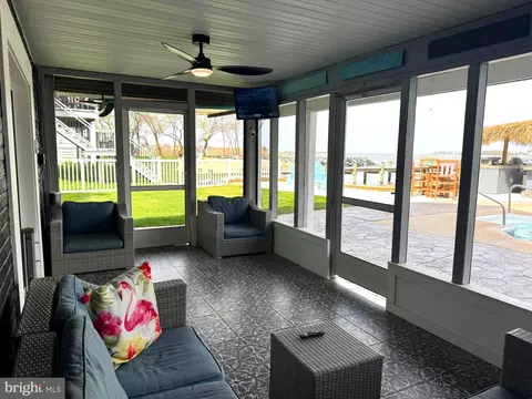 Exterior - 9110 Chesapeake Ave, Sparrows Point, MD 21219 photo 12 of 18