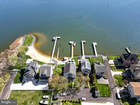 View/Area - 9110 Chesapeake Ave, Sparrows Point, MD 21219 photo 2 of 10