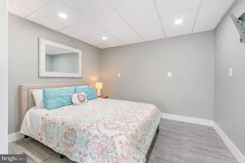 Bedroom - 9110 Chesapeake Ave, Sparrows Point, MD 21219 photo 11 of 11