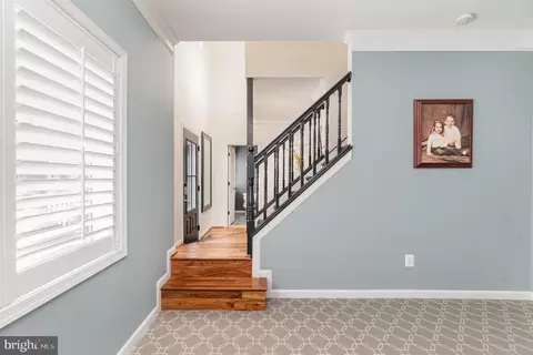 Entry Way - 9110 Chesapeake Ave, Sparrows Point, MD 21219 photo 4 of 14