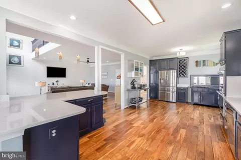 Kitchen - 9110 Chesapeake Ave, Sparrows Point, MD 21219 photo 9 of 12