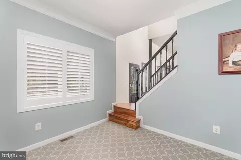 Entry Way - 9110 Chesapeake Ave, Sparrows Point, MD 21219 photo 7 of 14