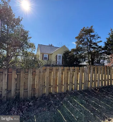 1613 Orlando Rd, Parkville, MD 21234