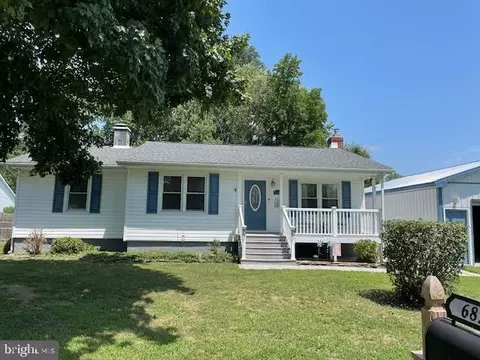 6824 Harewood Park Dr, Middle River, MD 21220