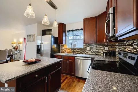 Kitchen - 8002 Parks Ln, Windsor Mill, MD 21244 photo 3 of 3