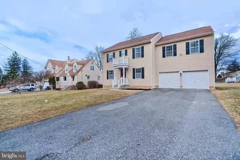 Exterior - 8002 Parks Ln, Windsor Mill, MD 21244 photo 2 of 3