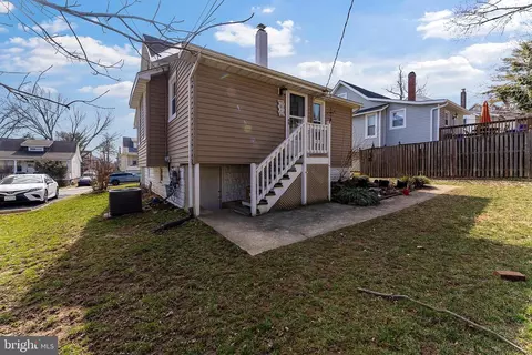 Exterior - 633 N Bend Rd, Baltimore, MD 21229 photo 3 of 3