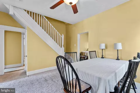 Entry Way - 633 N Bend Rd, Baltimore, MD 21229 photo 1 of 1