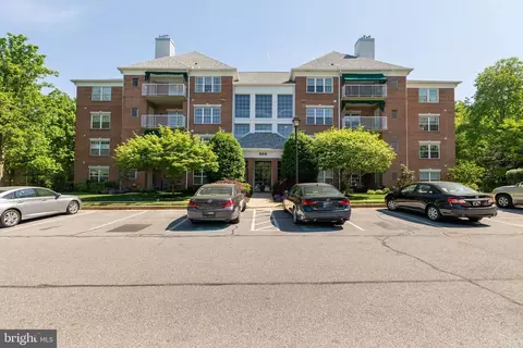 508 Limerick Cir #304, Lutherville Timonium, MD 21093