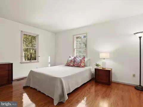 Bedroom - 13719 Killarney Ct, Phoenix, MD 21131 photo 7 of 12