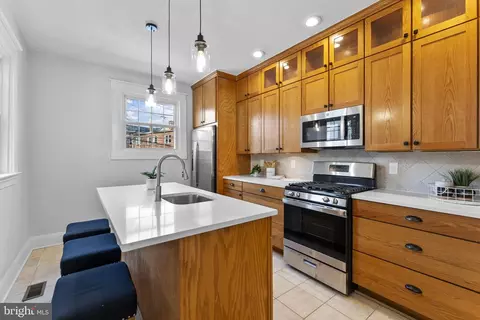 6318 Frederick Rd, Catonsville, MD 21228