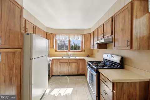 Kitchen - 5238 Benson Ave, Halethorpe, MD 21227 photo 2 of 2