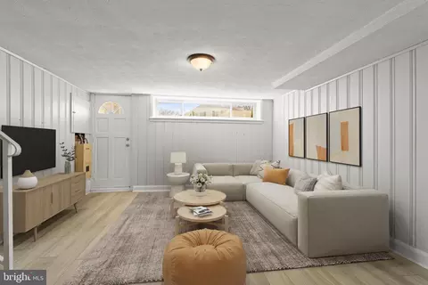 Living - 1407 Shefford Rd, Baltimore, MD 21239 photo 7 of 8