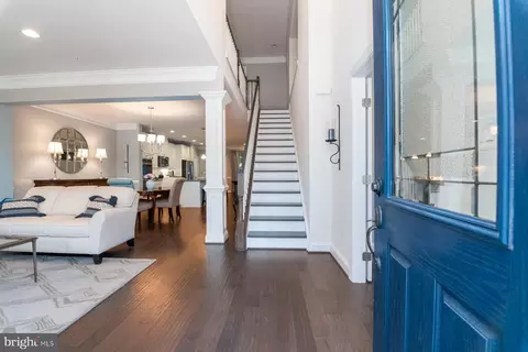 Entry Way - 6918 Summit Cir, Baltimore, MD 21239 photo 1 of 12