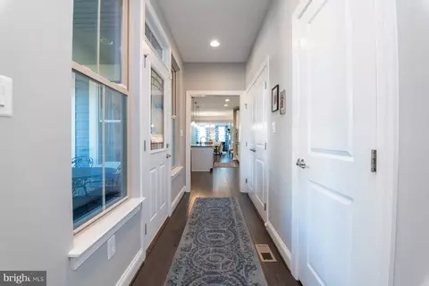 Entry Way - 6918 Summit Cir, Baltimore, MD 21239 photo 12 of 12