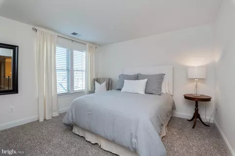 Bedroom - 6918 Summit Cir, Baltimore, MD 21239 photo 5 of 6