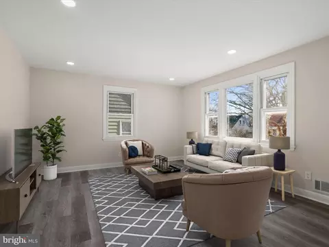3822 Southern Cross Dr, Baltimore, MD 21207