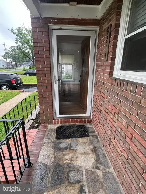 Exterior - 8211 Beach Dr, Dundalk, MD 21222 photo 2 of 8