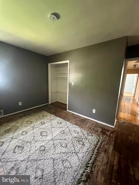 Bedroom - 8211 Beach Dr, Dundalk, MD 21222 photo 2 of 2