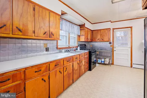 Kitchen - 559 Compass Rd, Middle River, MD 21220 photo 1 of 2