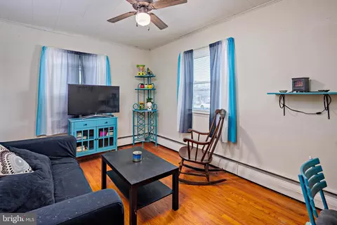 Living - 559 Compass Rd, Middle River, MD 21220 photo 1 of 1