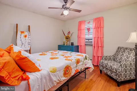 Bedroom - 559 Compass Rd, Middle River, MD 21220 photo 3 of 3