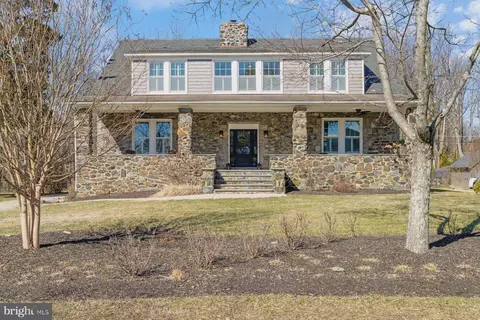 2016 Westchester Ave, Catonsville, MD 21228