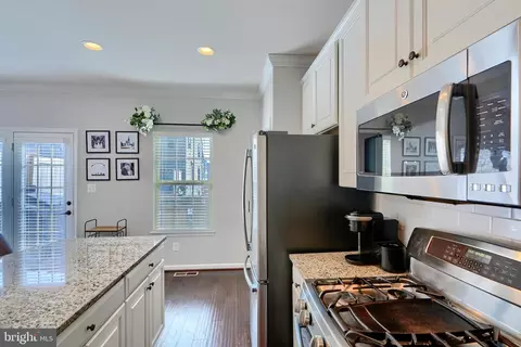 Entry Way - 10401 Campbell Blvd, Baltimore, MD 21220 photo 4 of 5