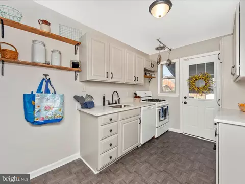 5610 Braxfield Rd, Halethorpe, MD 21227 photo 8