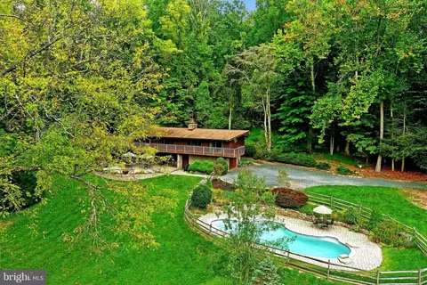 11208 Glen Arm Rd, Glen Arm, MD 21057