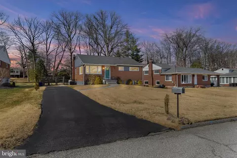 9808 Richlyn Dr, Perry Hall, MD 21128