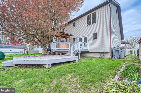 Exterior - 1203 Seneca Rd, Middle River, MD 21220 photo 3 of 7